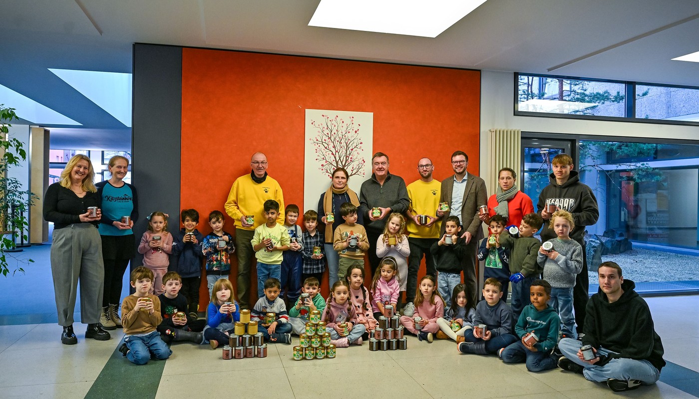 672 Gläser Hanauer Honig gehen an Kita-Gruppen in der Stadt 672 Gläser Hanauer Honig gehen an Kita-Gruppen in der Stadt