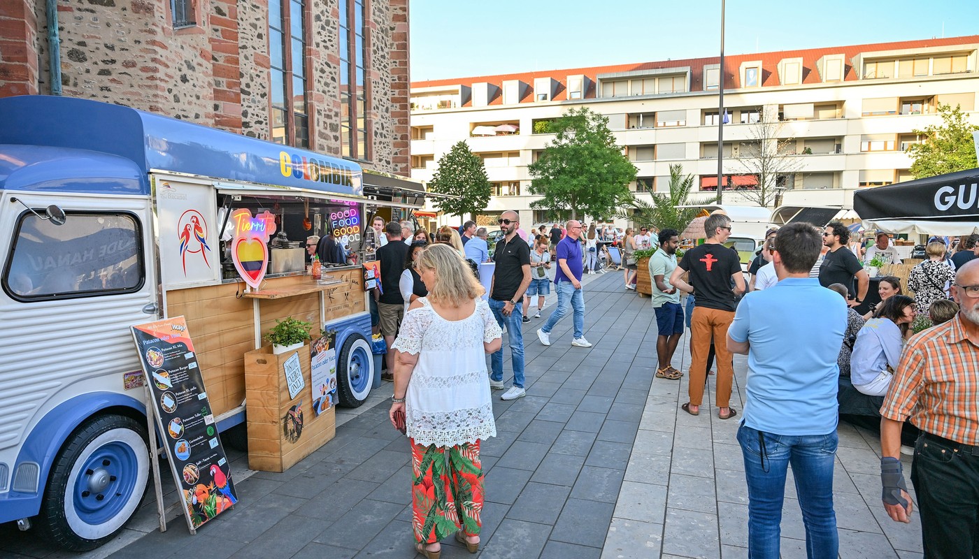 Hanau eröffnet Open Air Saison mit Feierabendmarkt und Schmuckmarkt