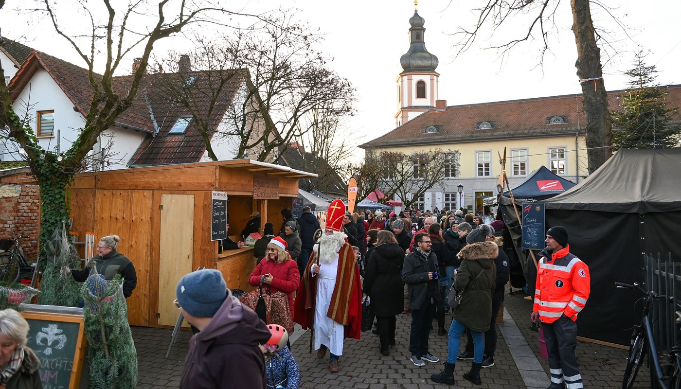 Hanau lädt zum Adventsbummel: Märkte, Konzerte und Familienangebote am dritten Adventswochenende Hanau lädt zum Adventsbummel: Märkte, Konzerte und Familienangebote am dritten Adventswochenende