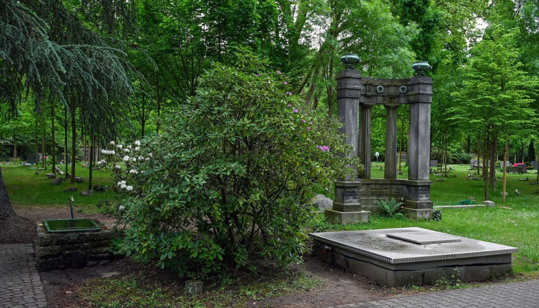 Hanau stellt Hauptfriedhof auf eigene Brunnenwasserversorgung um