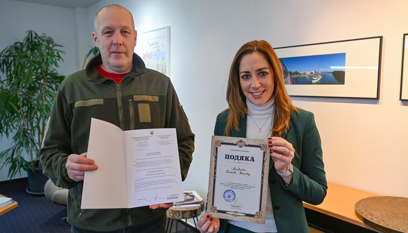 Hanau würdigt Reservisten nach hundert Hilfstransporten in die Ukraine Hanau würdigt Reservisten nach hundert Hilfstransporten in die Ukraine