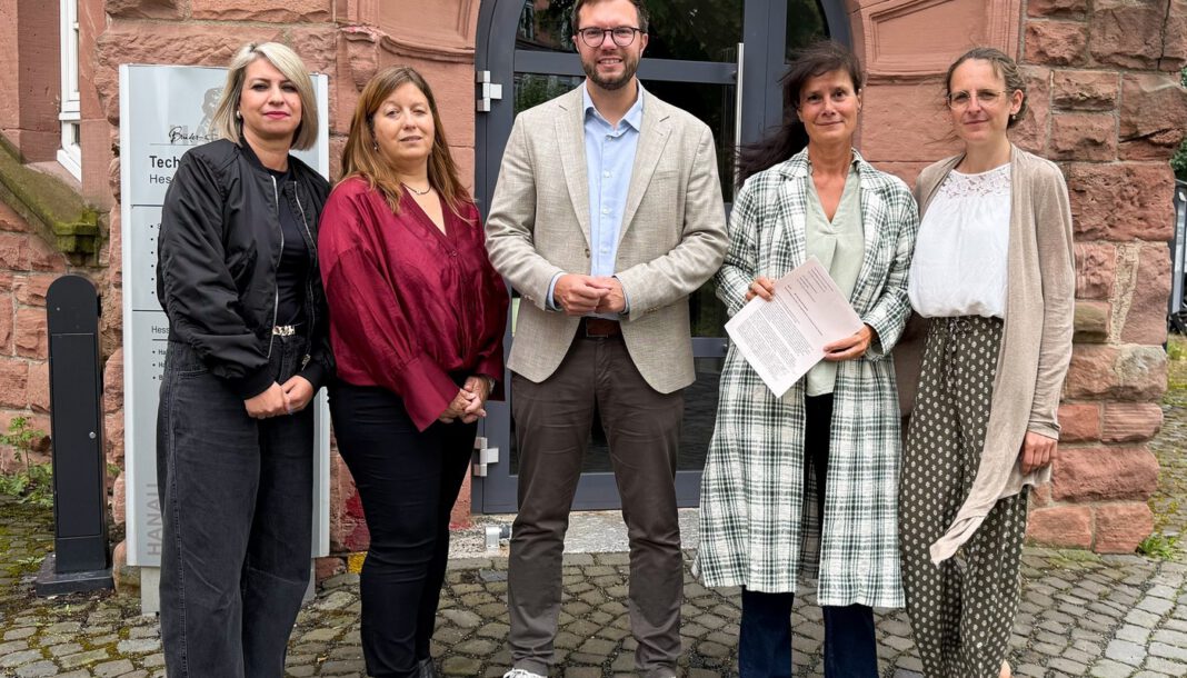Hanauer Kinderärzte und Bürgermeister warnen vor Folgen des geplanten GKV Beitragsstabilisierungsgesetzes Hanauer Kinderärzte und Bürgermeister warnen vor Folgen des geplanten GKV Beitragsstabilisierungsgesetzes