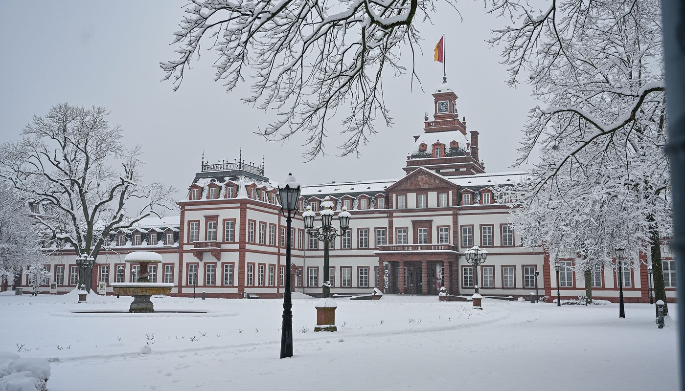 Heftiger Schneefall in Hanau führt zu Ausfällen bei Müllabfuhr, Schulen und Verkehr