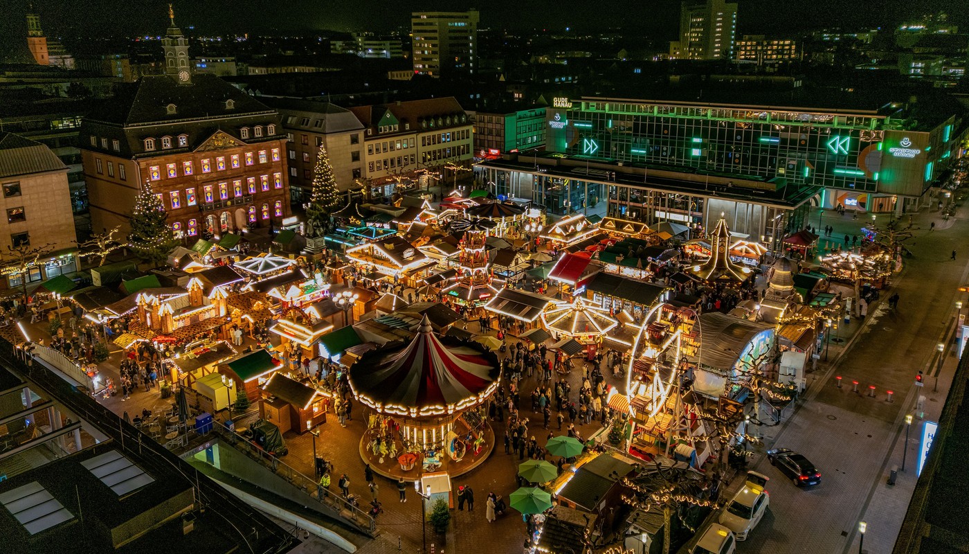Mehrere Standmitarbeiter nach Angriff auf Besucher auf Hanauer Weihnachtsmarkt entlassen Mehrere Standmitarbeiter nach Angriff auf Besucher auf Hanauer Weihnachtsmarkt entlassen