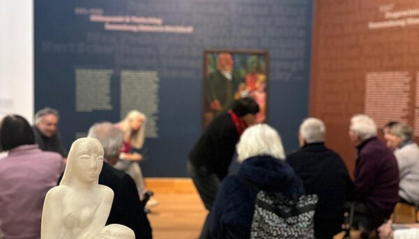 Museum Wiesbaden setzt Blickfang fort und lädt Menschen mit Demenz zu Kunstgesprächen ein Museum Wiesbaden setzt Blickfang fort und lädt Menschen mit Demenz zu Kunstgesprächen ein