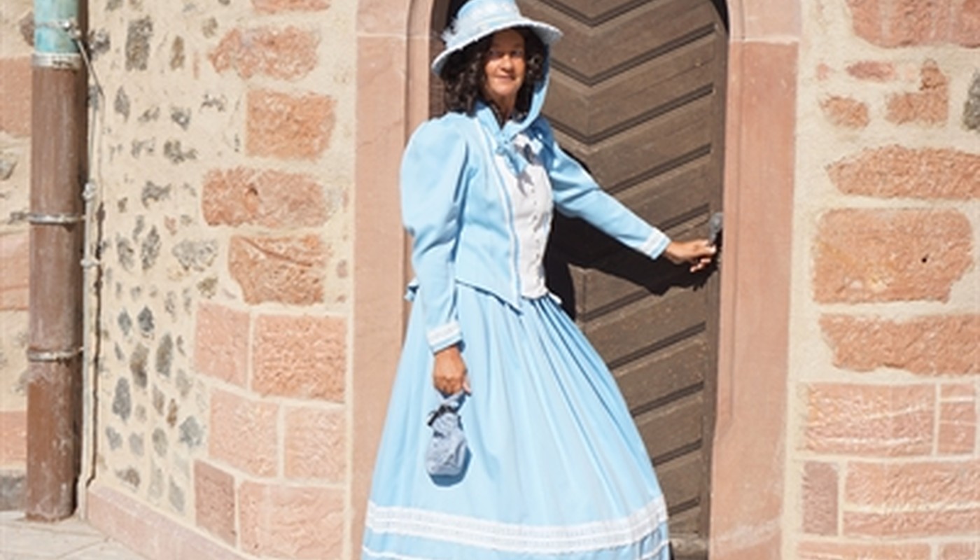 Stadtführung in Hanau erinnert an Marie Hassenpflug und ihre Beiträge zur Märchensammlung der Brüder Grimm