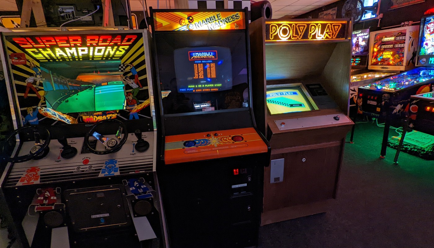 Stadthof eröffnet HURA Retro Arcade: 30 Original-Automaten und neues App‑Reallabor Stadthof eröffnet HURA Retro Arcade: 30 Original-Automaten und neues App‑Reallabor